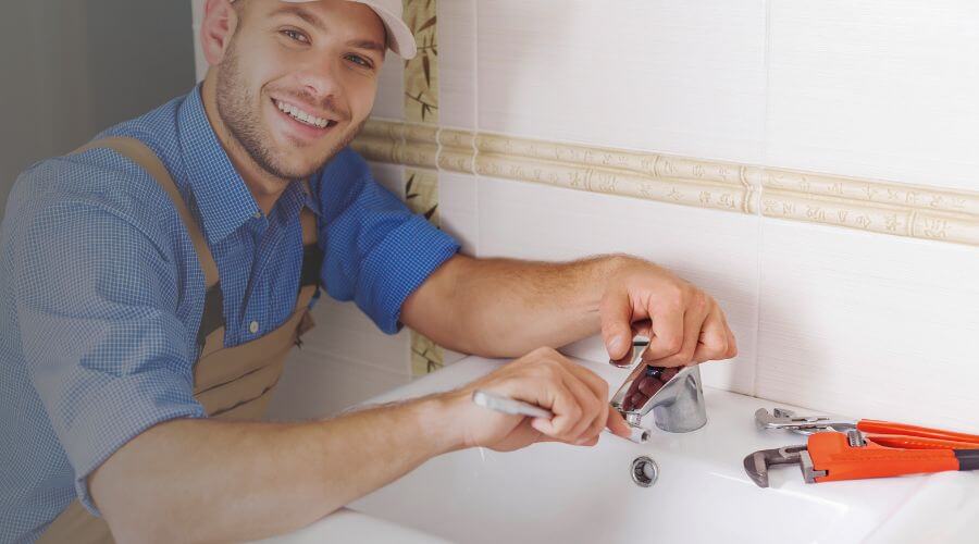Professional clogged drains services in Rothville, MO